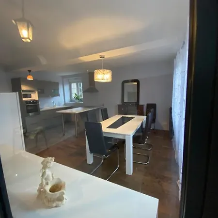 Maison Centre Dom wakacyjny Viré